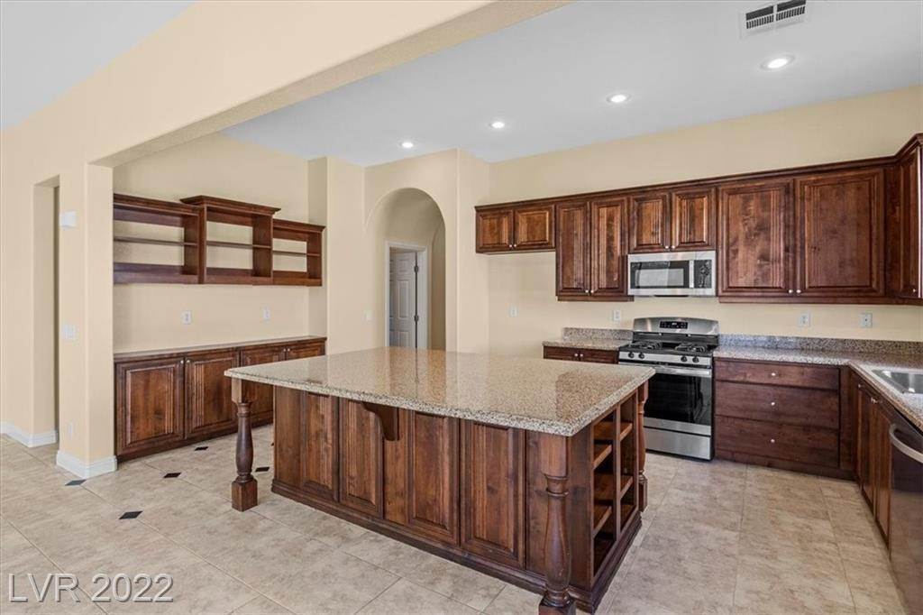 14. Single Family for Sale at NV 89011