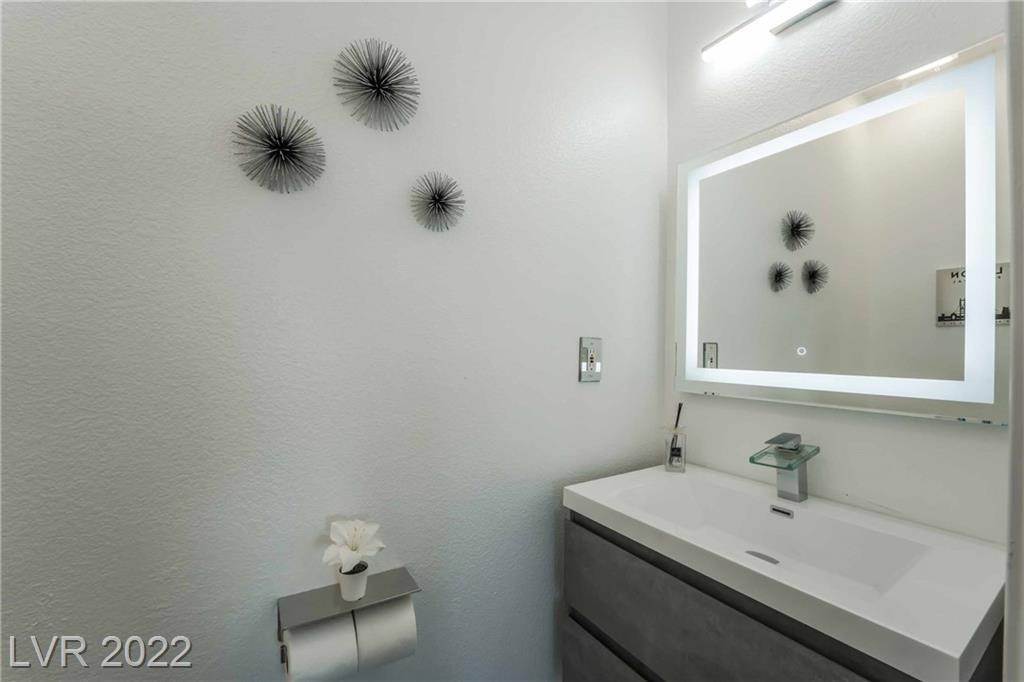 13. Single Family for Sale at NV 89052