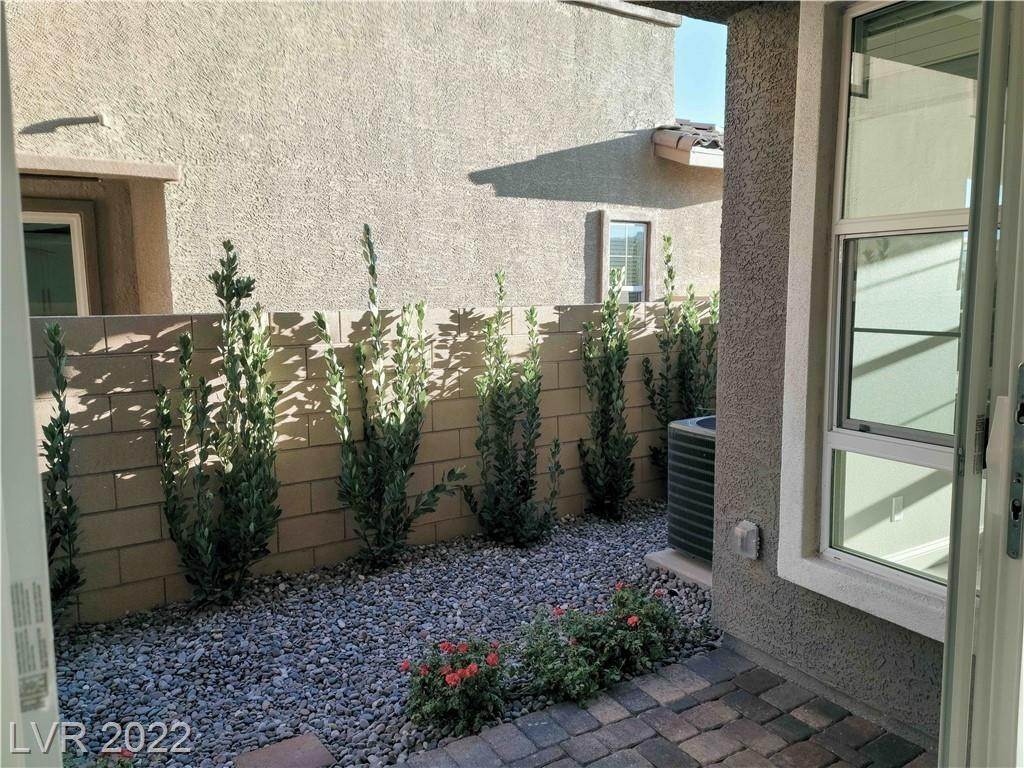 21. Townhouse for Sale at NV 89011