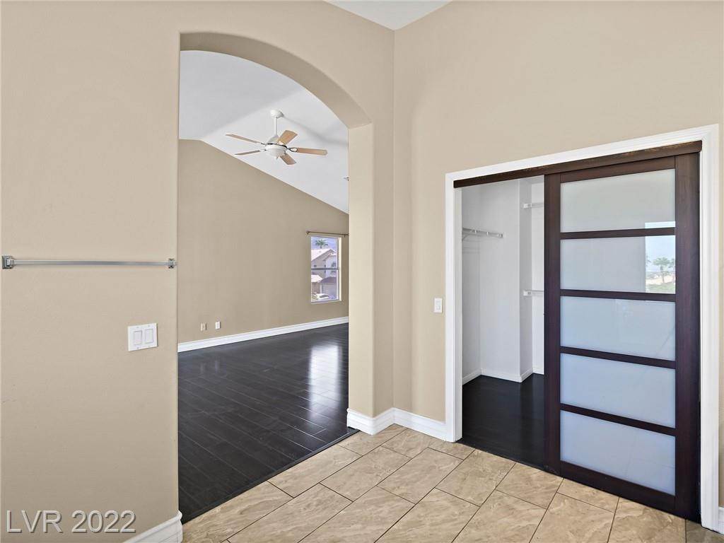 25. Single Family for Sale at NV 89012