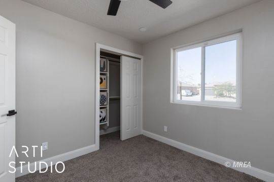 27. Single Family for Sale at NV 89007