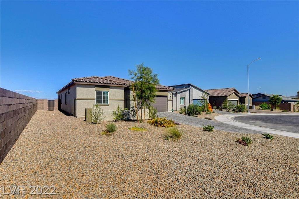 4. Single Family for Sale at NV 89044