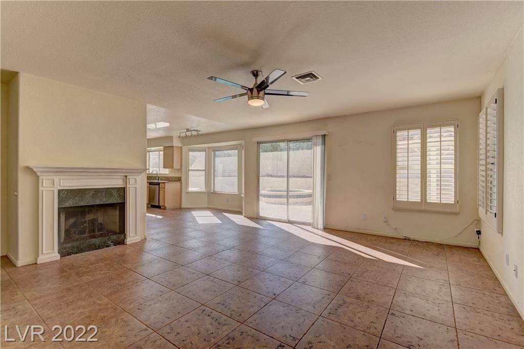 14. Single Family for Sale at NV 89014