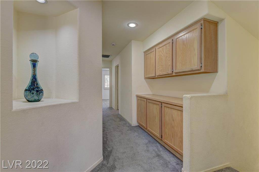 18. Single Family for Sale at NV 89014
