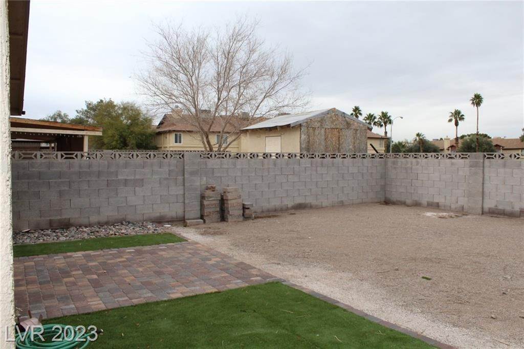 22. Single Family for Sale at NV 89011