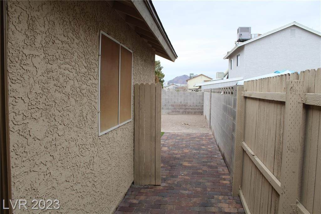 25. Single Family for Sale at NV 89011