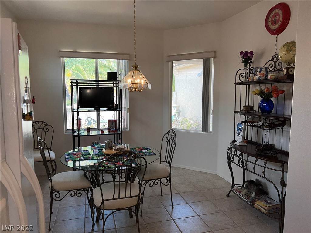 9. Single Family for Sale at NV 89052