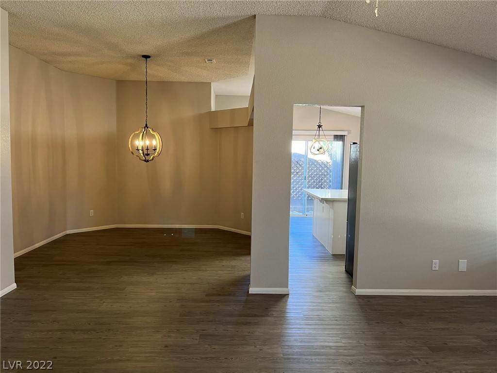 8. Single Family for Sale at NV 89015