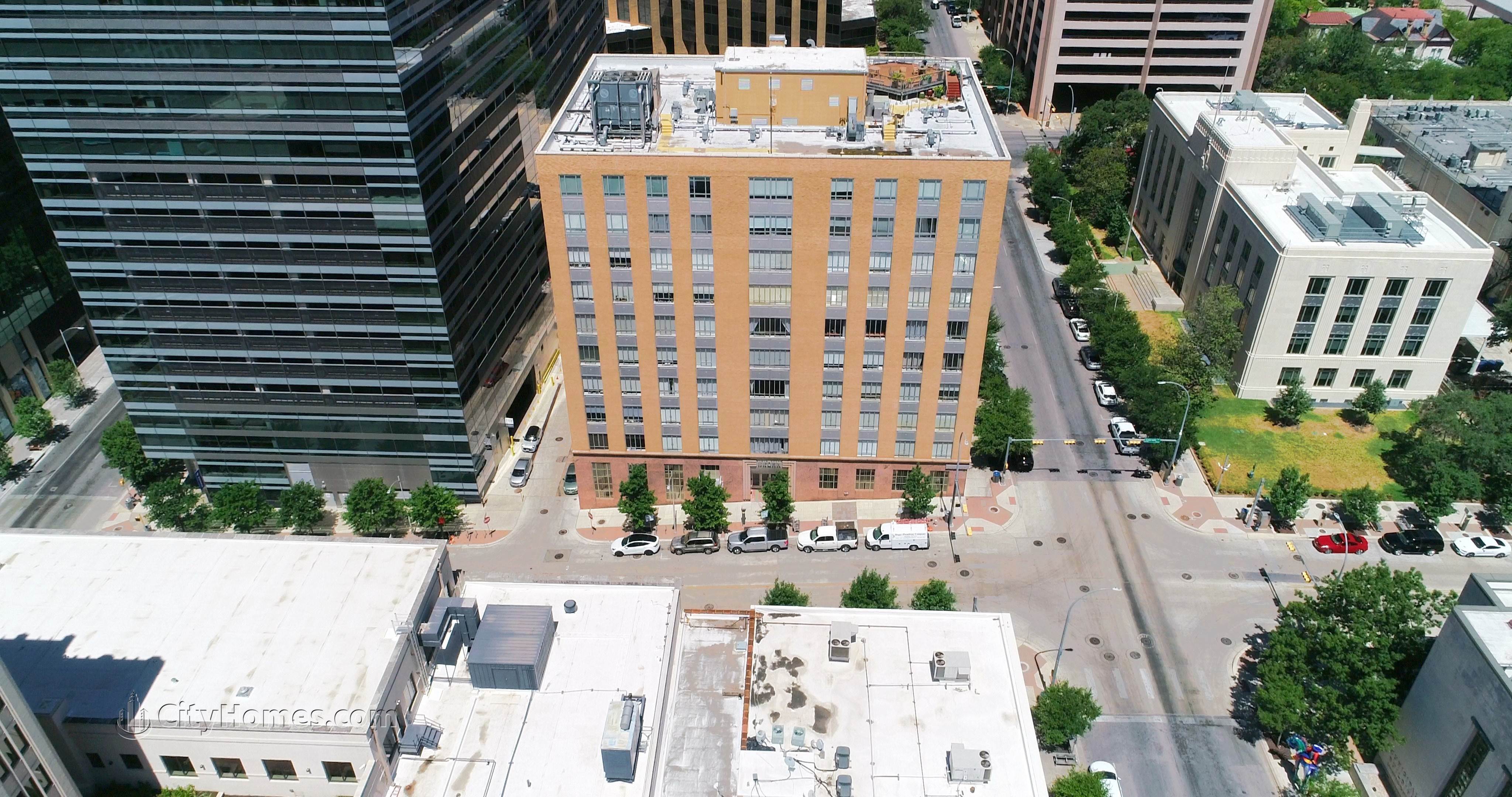 4. Brown Building建於 710 Colorado St, Downtown Austin, Austin, TX 78701