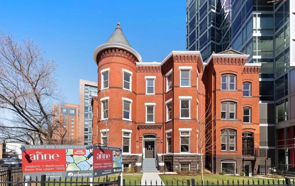 459 Massachusetts Ave NW xây dựng tại Mount Vernon Square, District Of Columbia