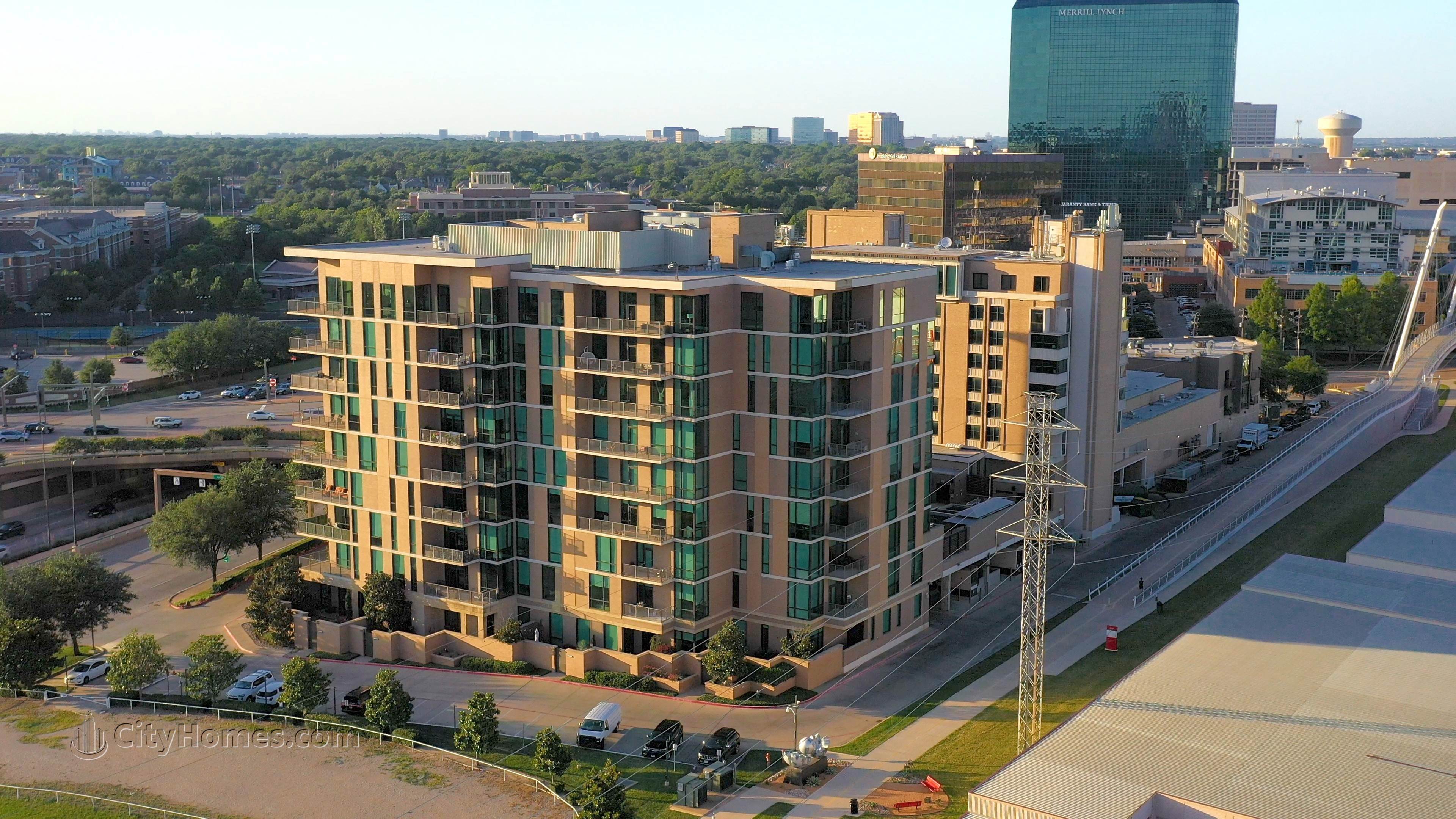 5. Highlands Residences gebouw op 5656 N Central Expressway, Glencoe Park, Dallas, TX 75206
