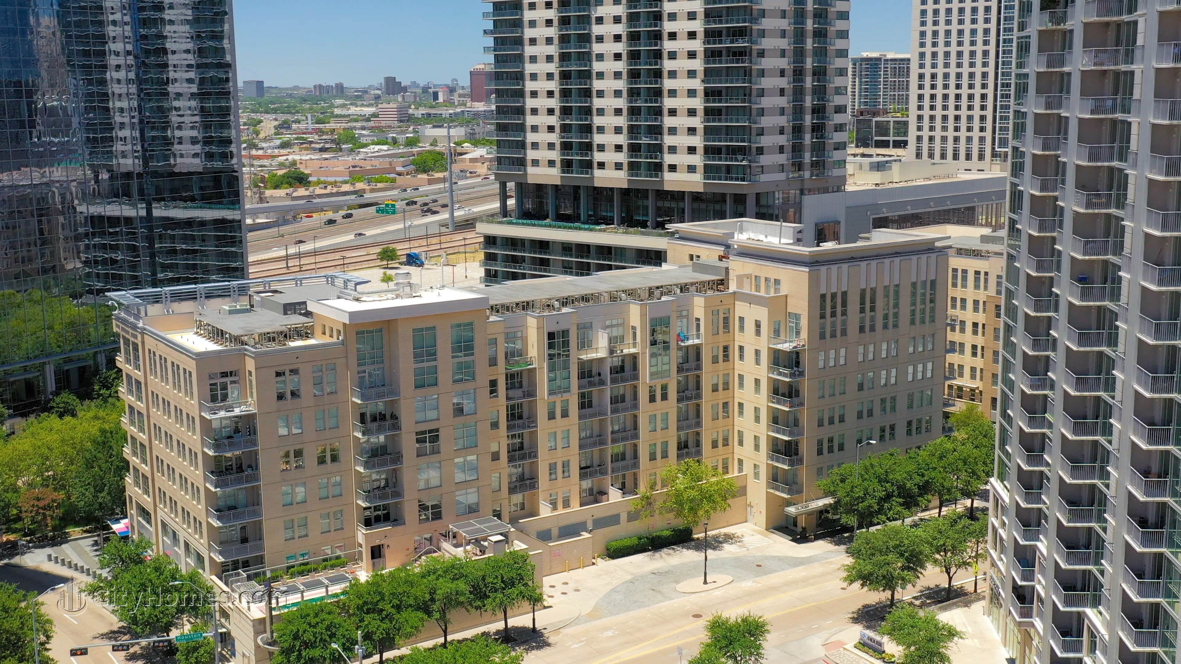 4. Terrace Condominiums prédio em 2323 N Houston St, Victory Park, Dallas, TX 75219