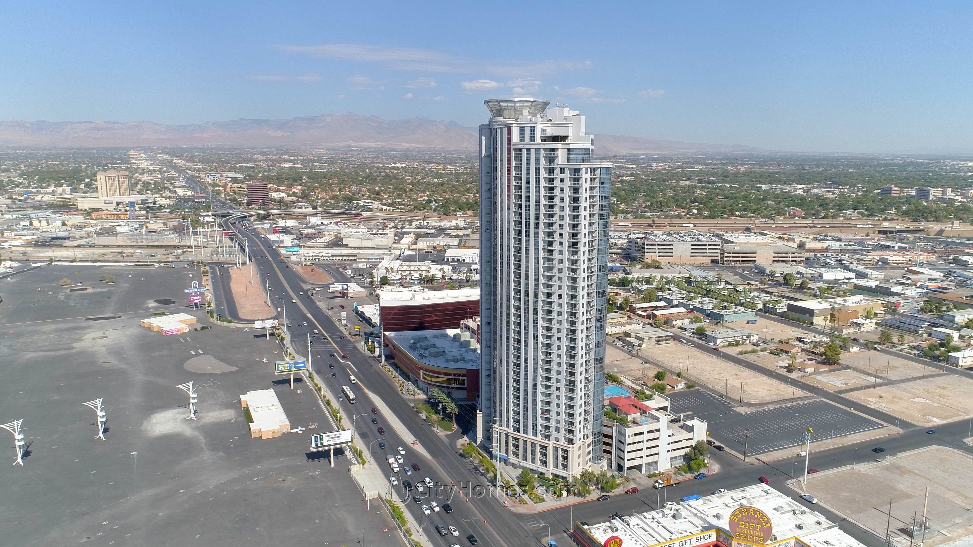 6. ALLURE CONDOS xây dựng tại 200 W Sahara Ave, Las Vegas, NV 89102