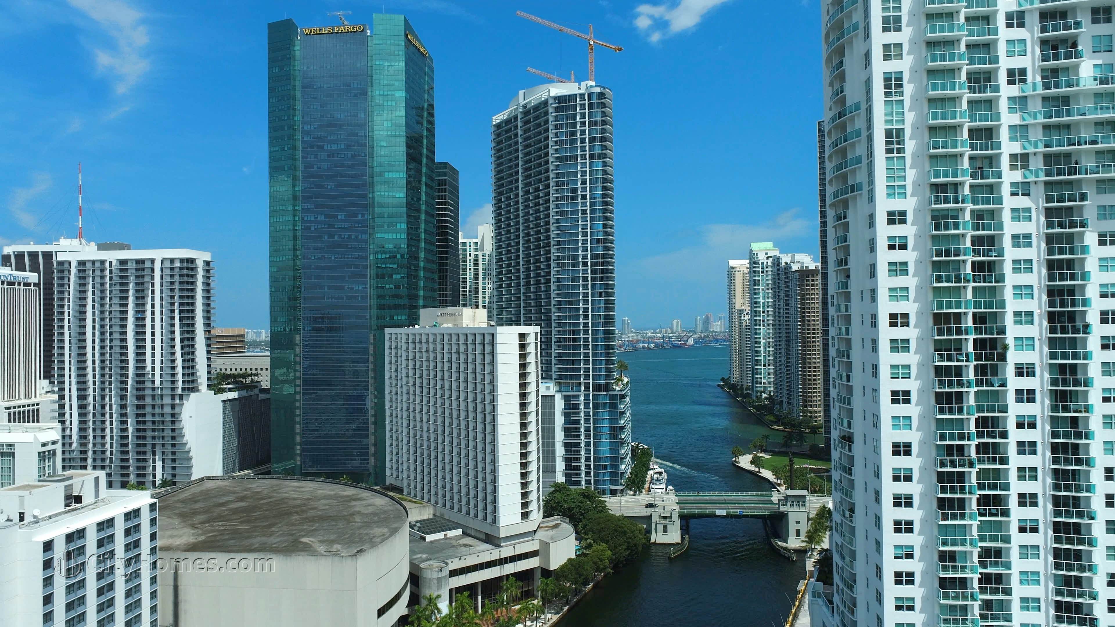2. Epic Residences Miami prédio em 200 Biscayne Blvd Way, Downtown Miami, Miami, FL 33131