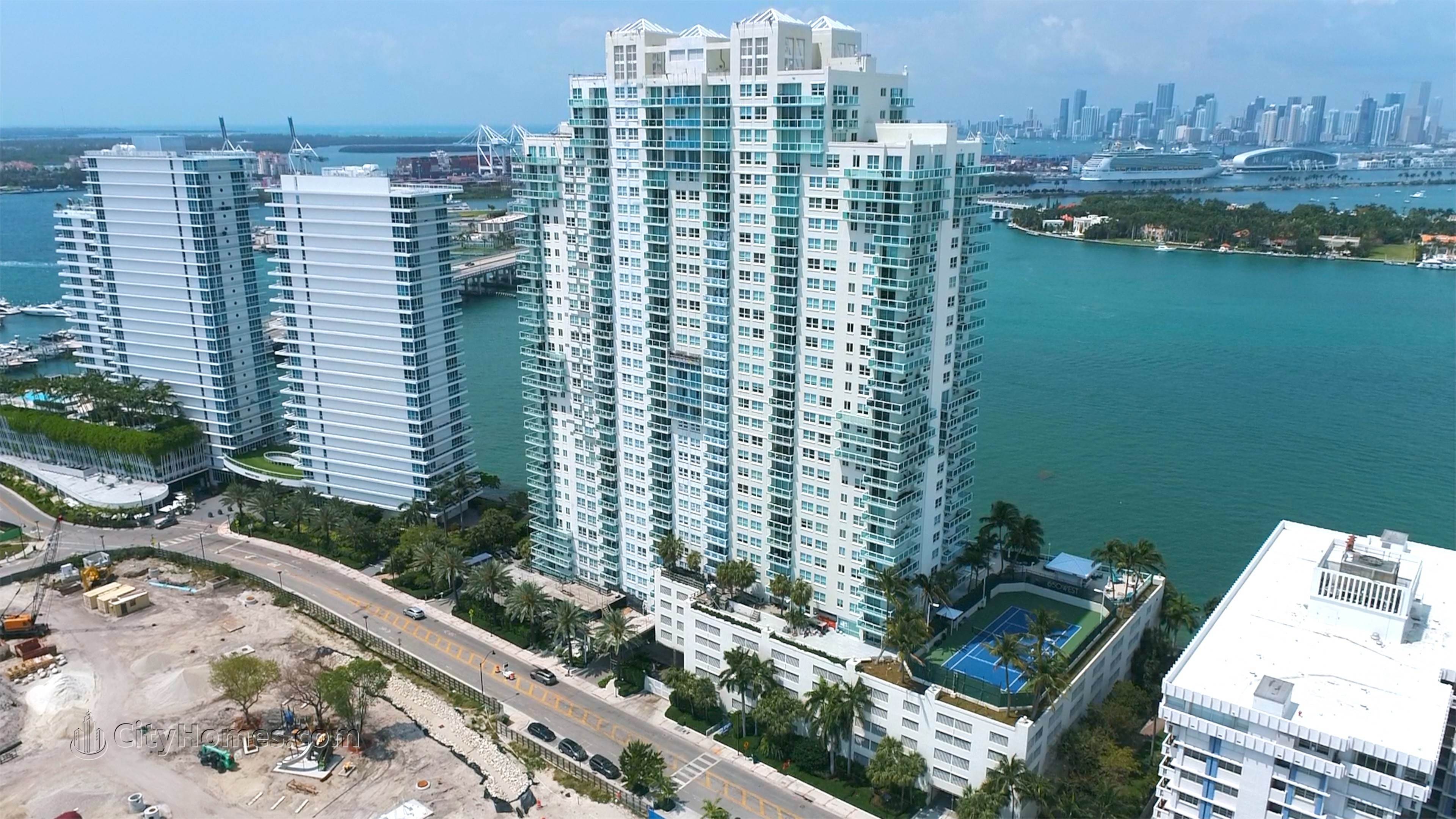 4. FLORIDIAN  byggnad vid 650 West Ave, West Avenue, Miami Beach, FL 33139