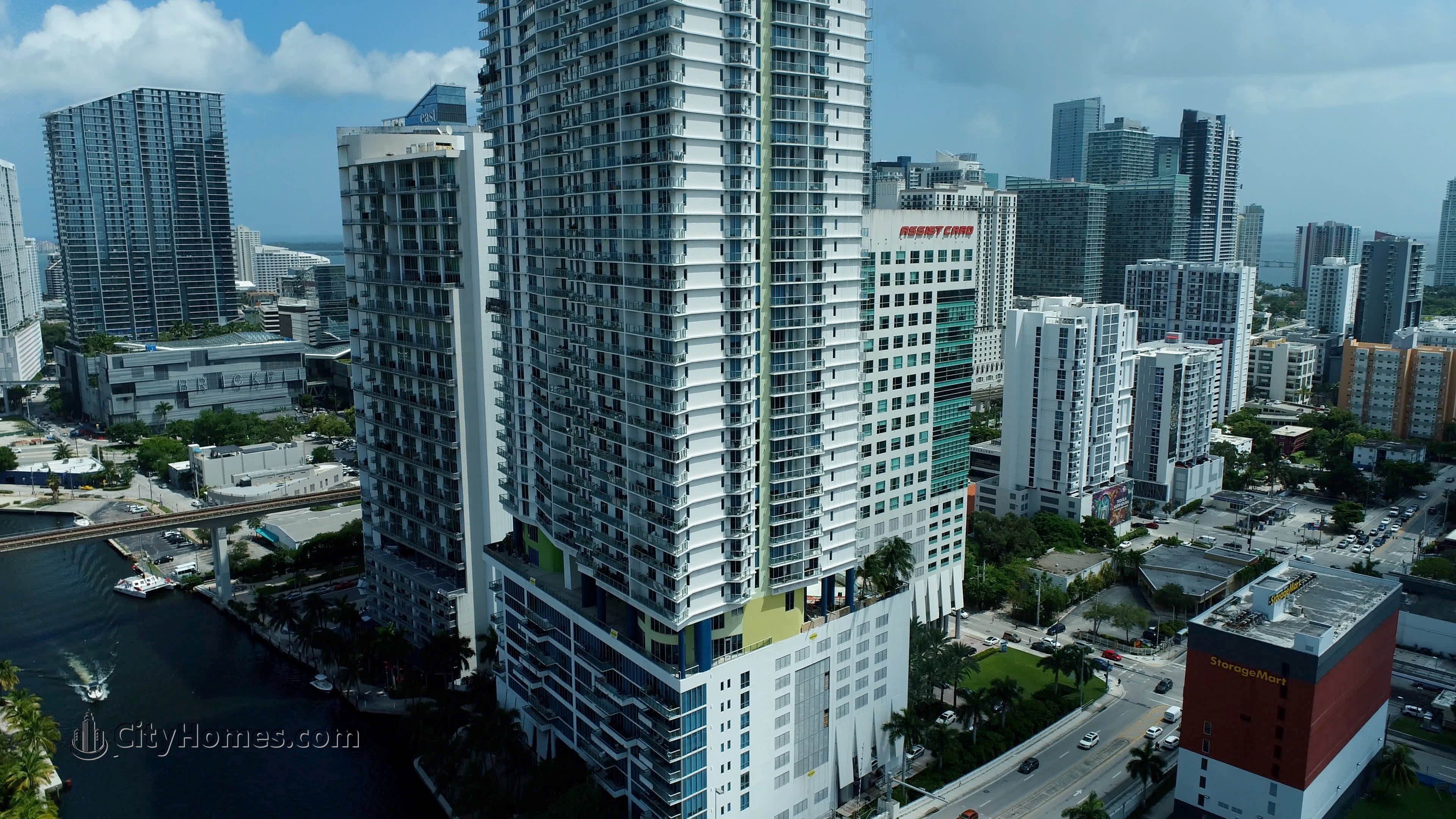 5. Latitude on The River prédio em 185 7th Street, Miami, FL 33130
