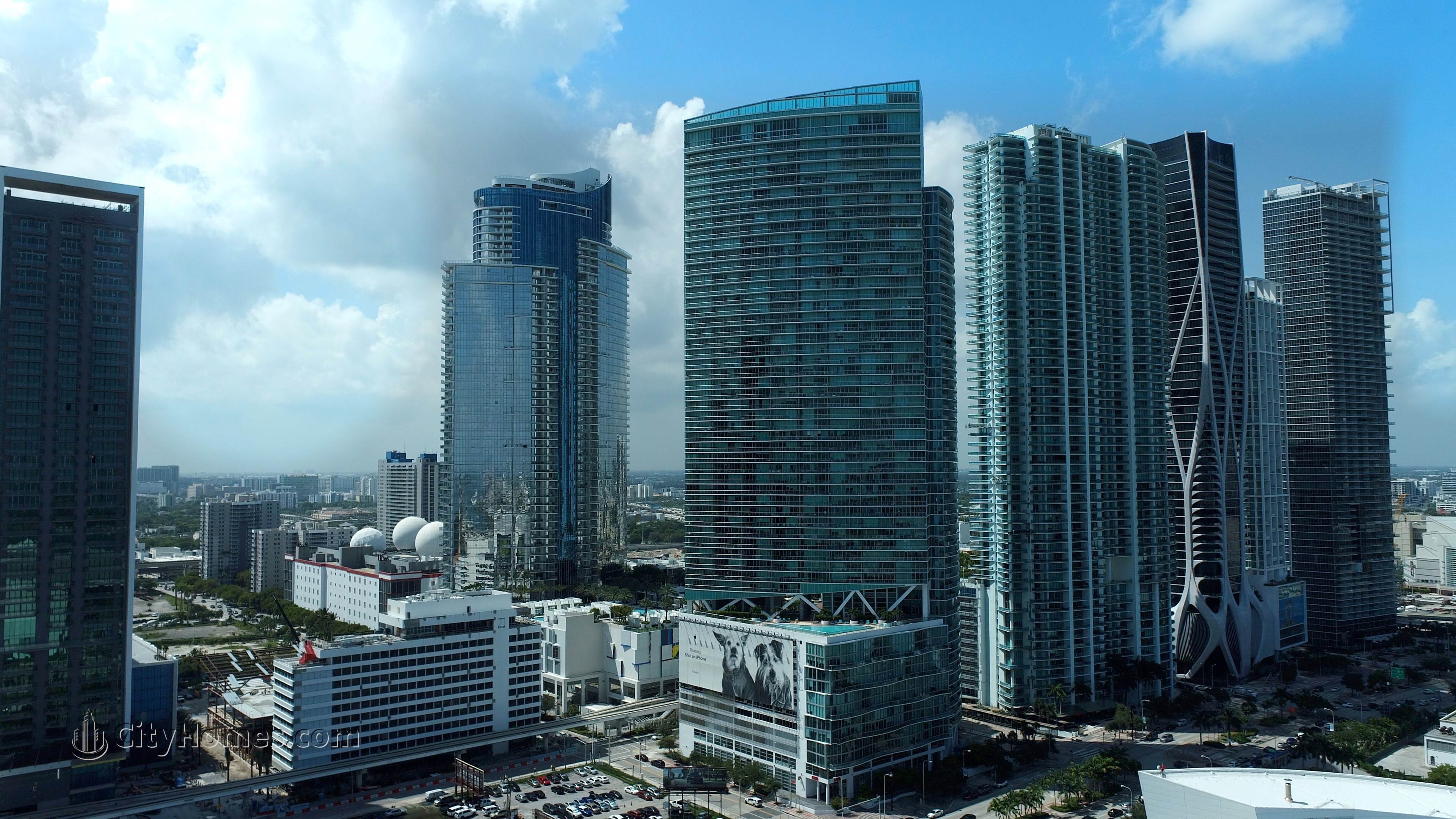 4. Marina Blue κτίριο σε 888 Biscayne Blvd, Miami, FL 33132