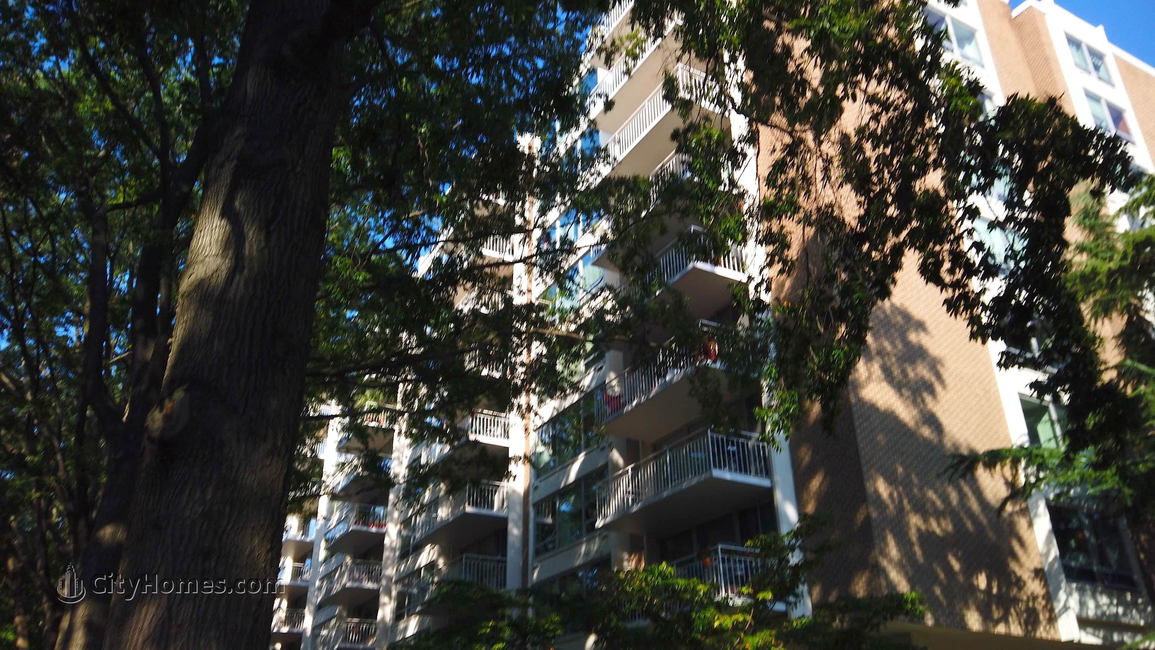 11. Riverside Condominiums byggnad vid 1425 & 1435 4th St NW, Southwest / Waterfront, Washington, DC 20024