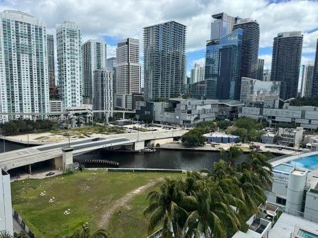Condomínio para Venda às Downtown Miami, Miami, FL 33130