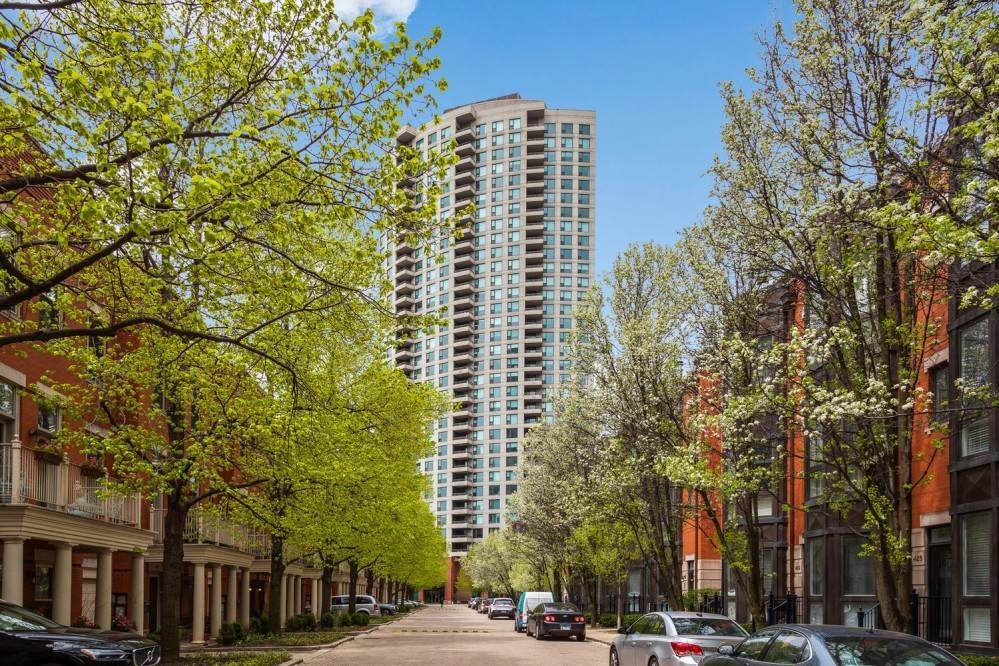 Single Family for Sale at Fulton River District, Chicago, IL 60654