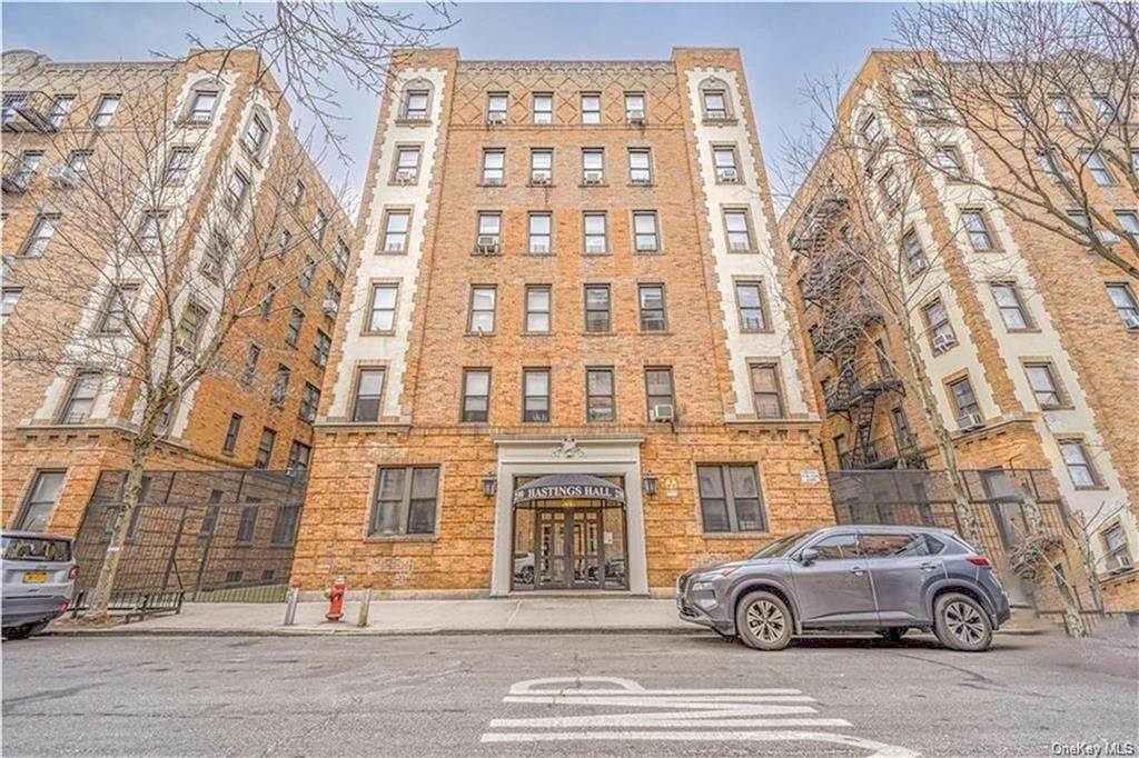 Single Family for Sale at Bronxdale, Bronx, NY 10462