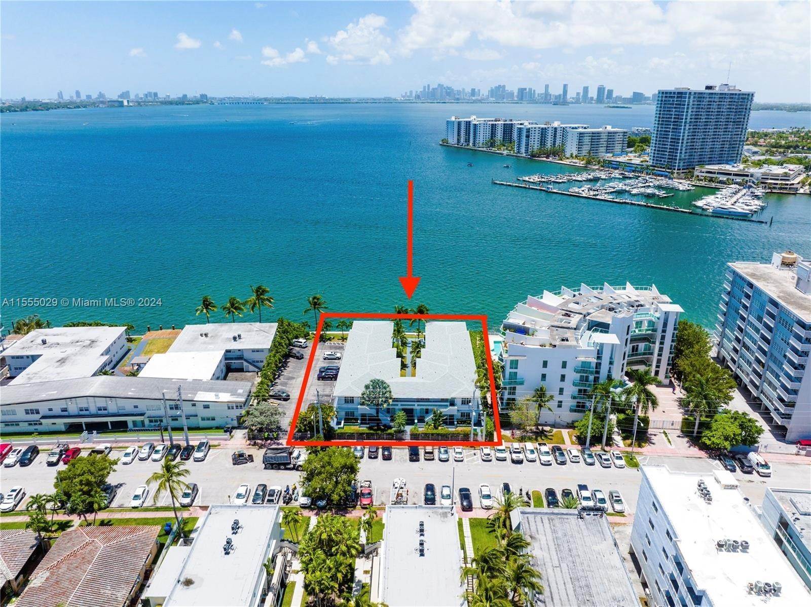 公寓 為 出售 在 Isle of Normandy Miami View, Miami Beach, FL 33141