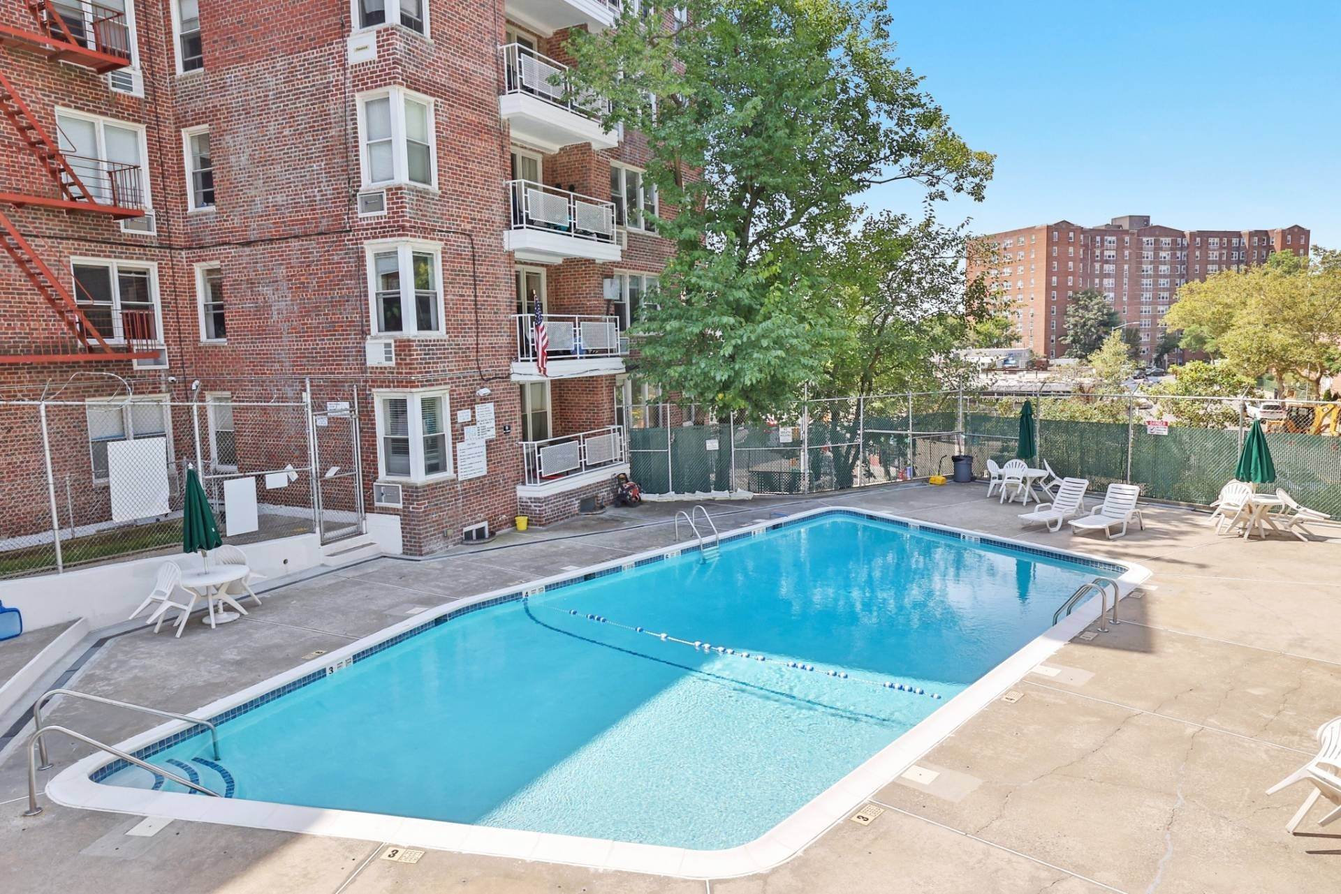 Condominium pour l Vente à Spuyten Duyvil, Bronx, NY 10463