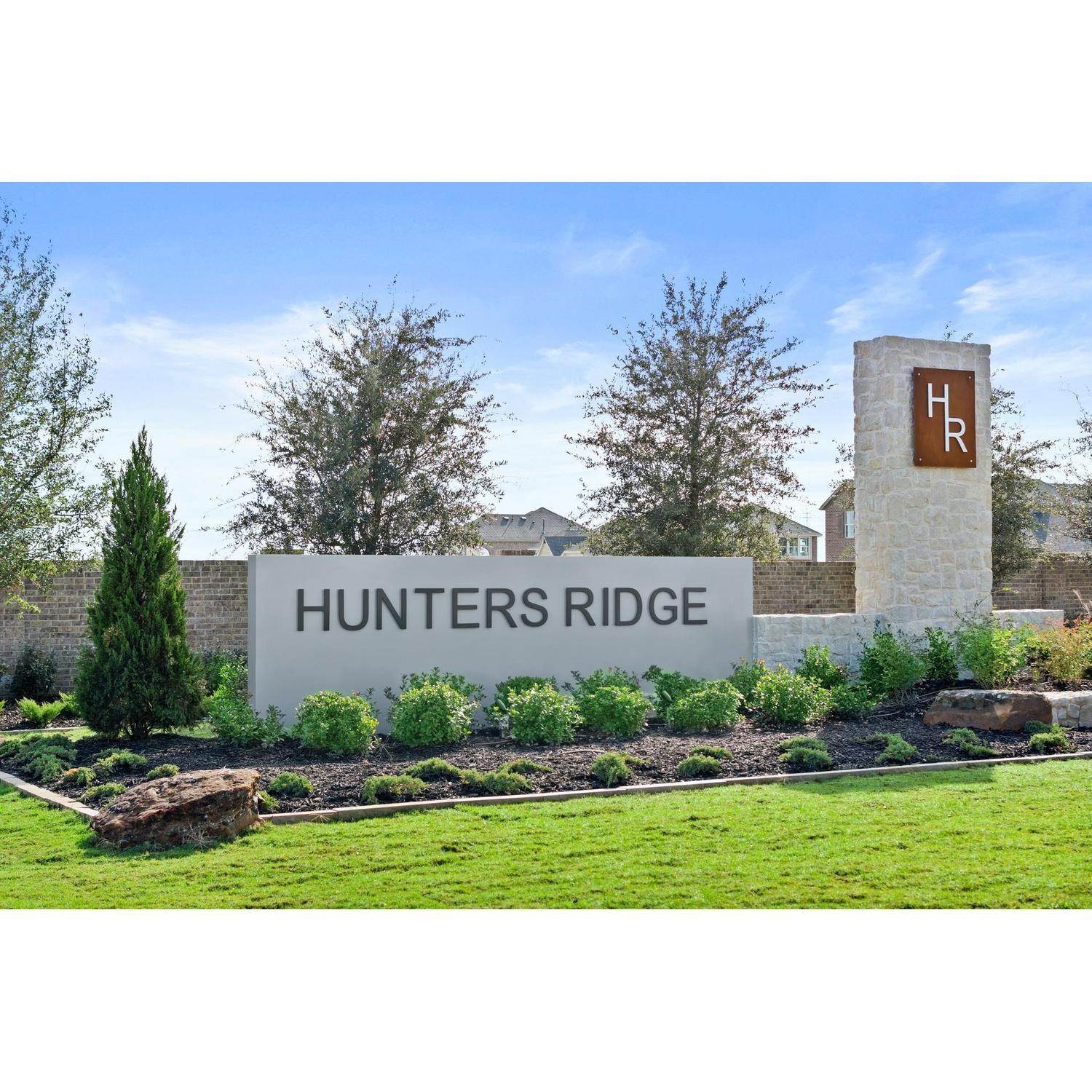 36. Hunters Ridge edificio en 1004 Norcross Court, Crowley, TX 76036