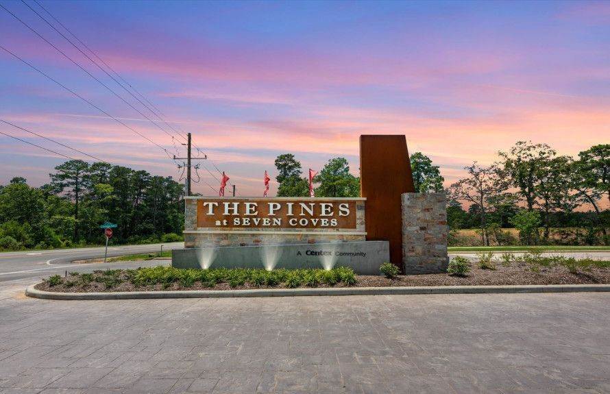 2. The Pines At Seven Coves xây dựng tại 117 Chestnut Gate Drive, Willis, TX 77378