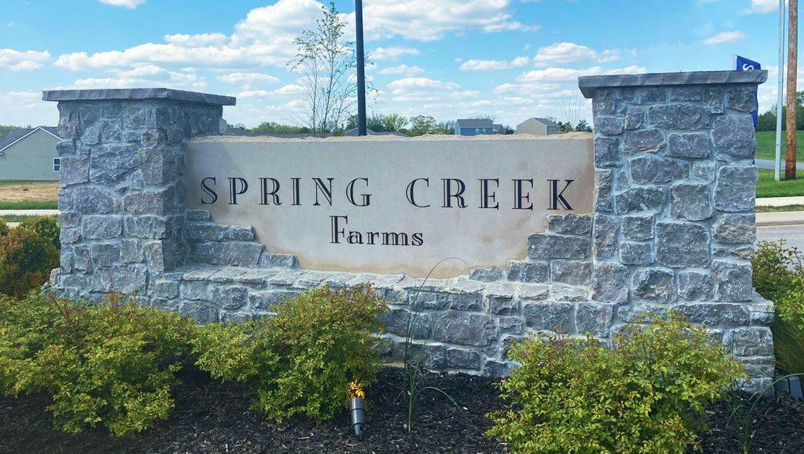 Spring Creek Farms建于 103 Stammer Farms Blvd, Chapel Hill, TN 37034