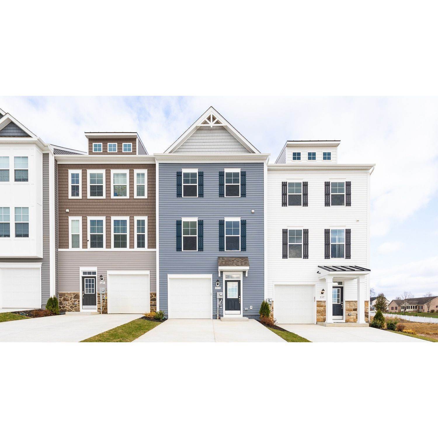 3. Overlook at Riverside – Townhomes byggnad vid 13 Stager Avenue, Falling Waters, WV 25419