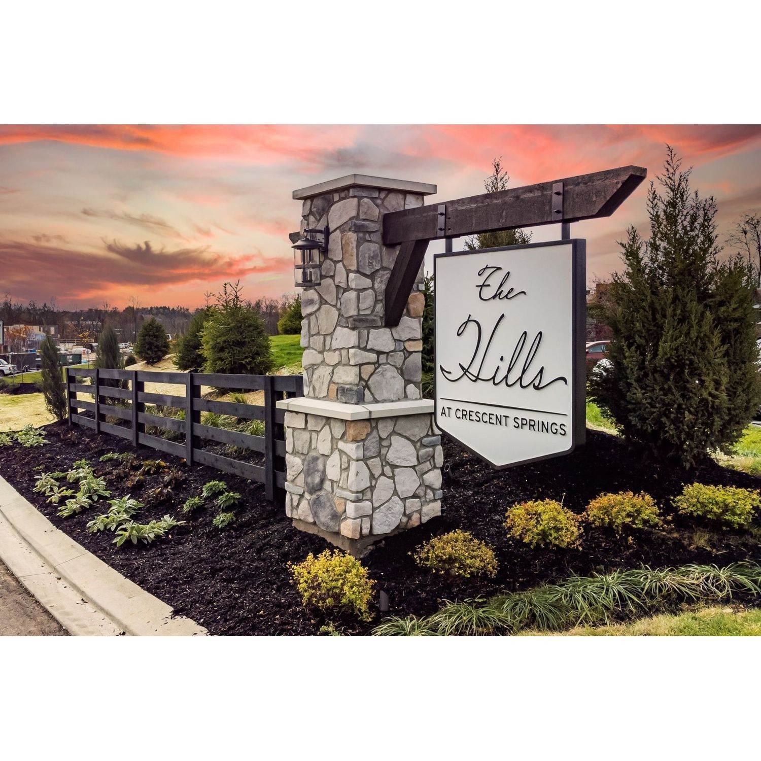 14. The Hills at Crescent Springs建於 2301 Woodhill Court, Crescent Springs, KY 41017