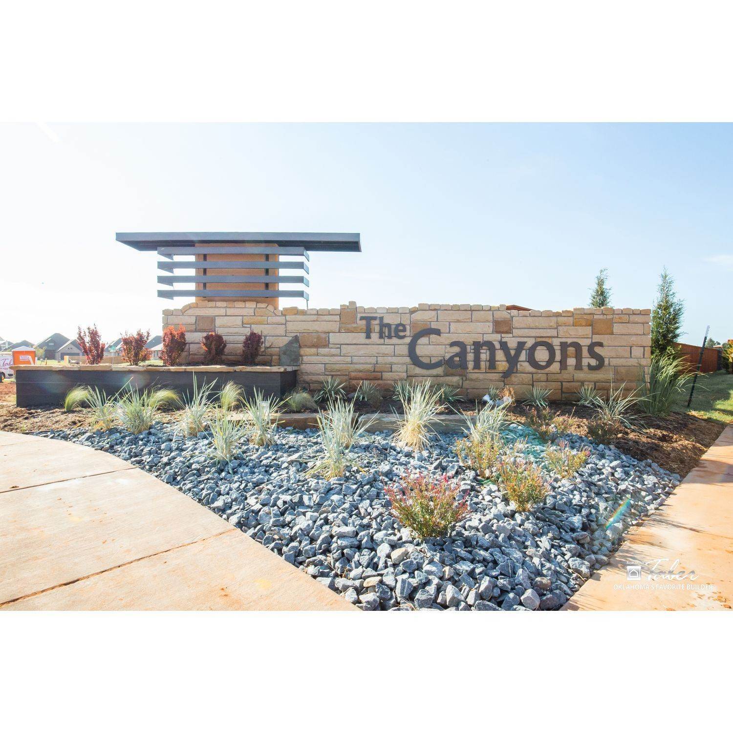 50. Canyons gebouw op 10533 SW 52nd St, Mustang, OK 73064