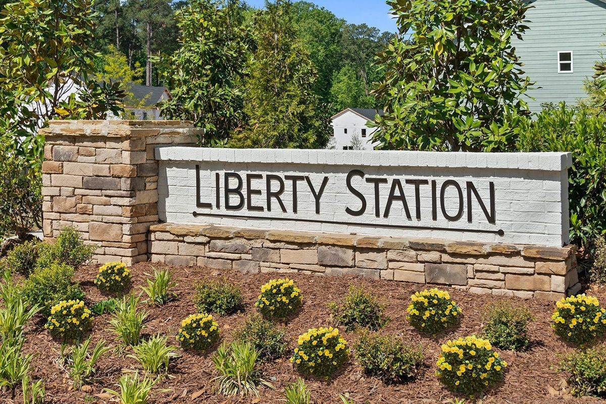 Liberty Station edificio a Garner Rd. And Grove Creek Ln., Raleigh, NC 27610