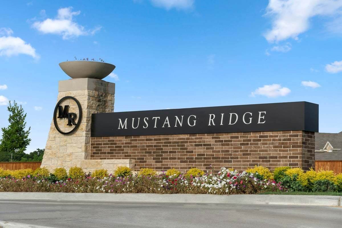 2. Mustang Ridge gebouw op 518 Sabino Sky Ct., Magnolia, TX 77354