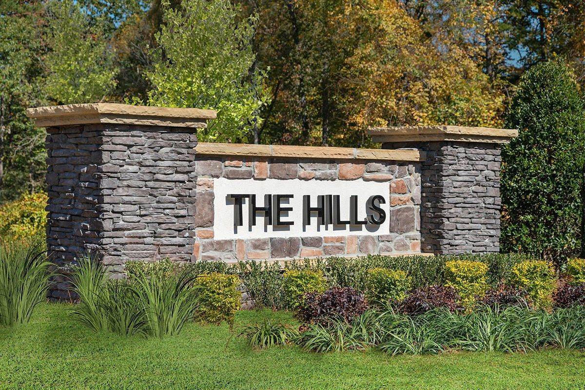 16. The Hills xây dựng tại 11019 Redcoat Hill Lane, Huntersville, NC 28078