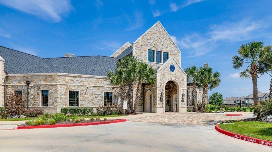 6. Balmoral - Avante Collection building at 12347 Sterling Oaks Dr., Humble, TX 77346