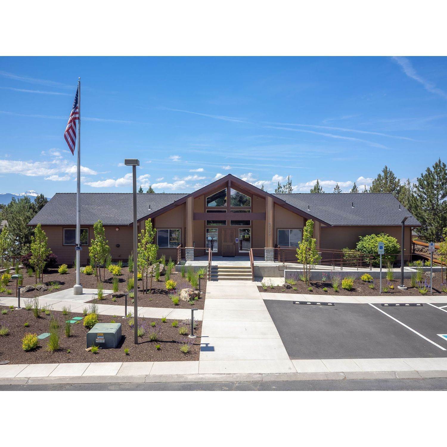 17. building at 63700 Cascade Village Drive, Bend, OR 97701