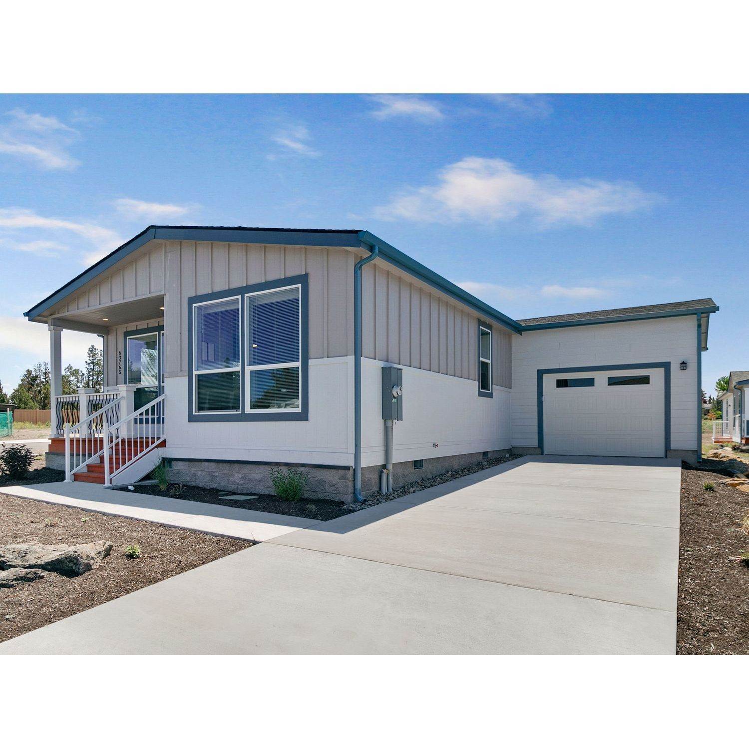 Single Family for Sale at Bend, OR 97701