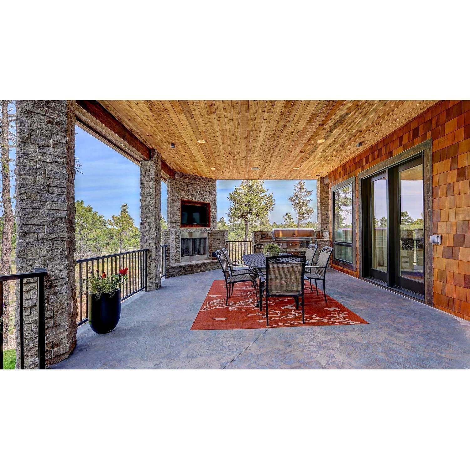 40. Galiant Homes xây dựng tại 4783 Farmingdale Dr, Colorado Springs, CO 80918