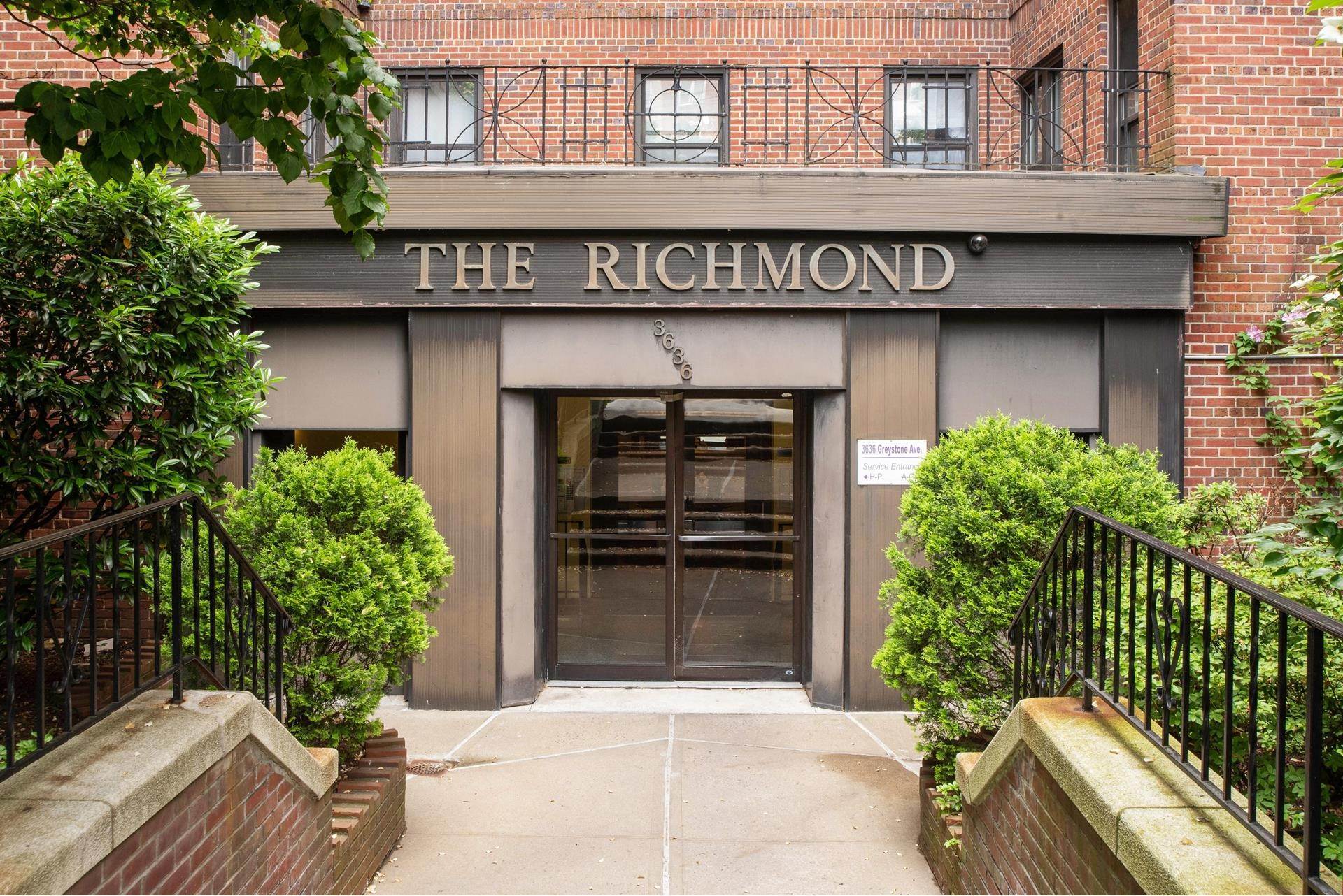 The Richmond здание в 3636 Greystone Avenue, Fieldston, Bronx, NY 10463