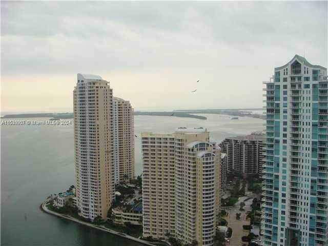 Eigentumswohnung für Verkauf beim Downtown Miami, Miami, FL 33131