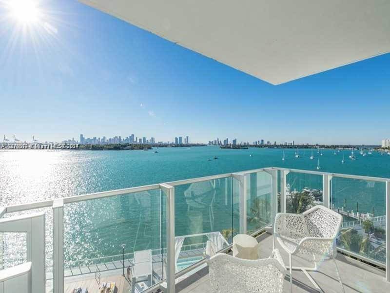 Condominium for Sale at Flamingo / Lummus, Miami Beach, FL 33139