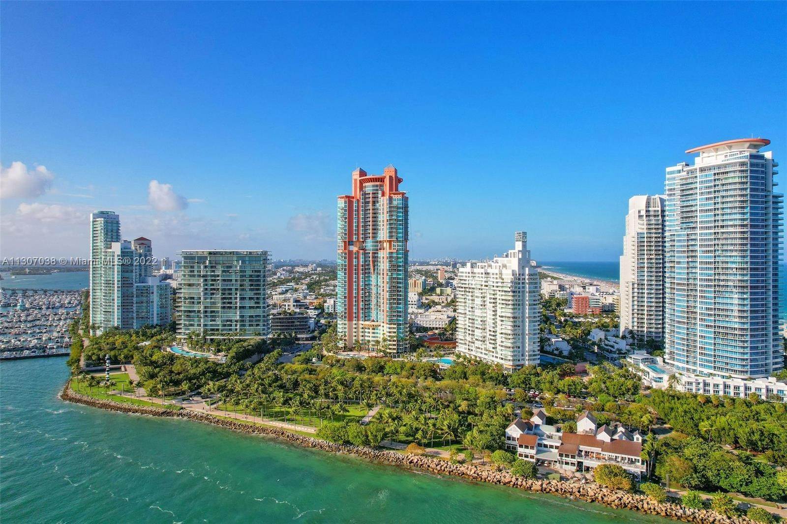 Eigentumswohnung für Verkauf beim South of Fifth, Miami Beach, FL 33139