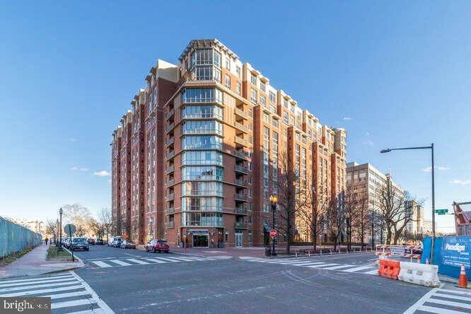 Condominium voor Verkoop op 1000 New Jersey Ave SE Navy Yard, Washington, DC 20003