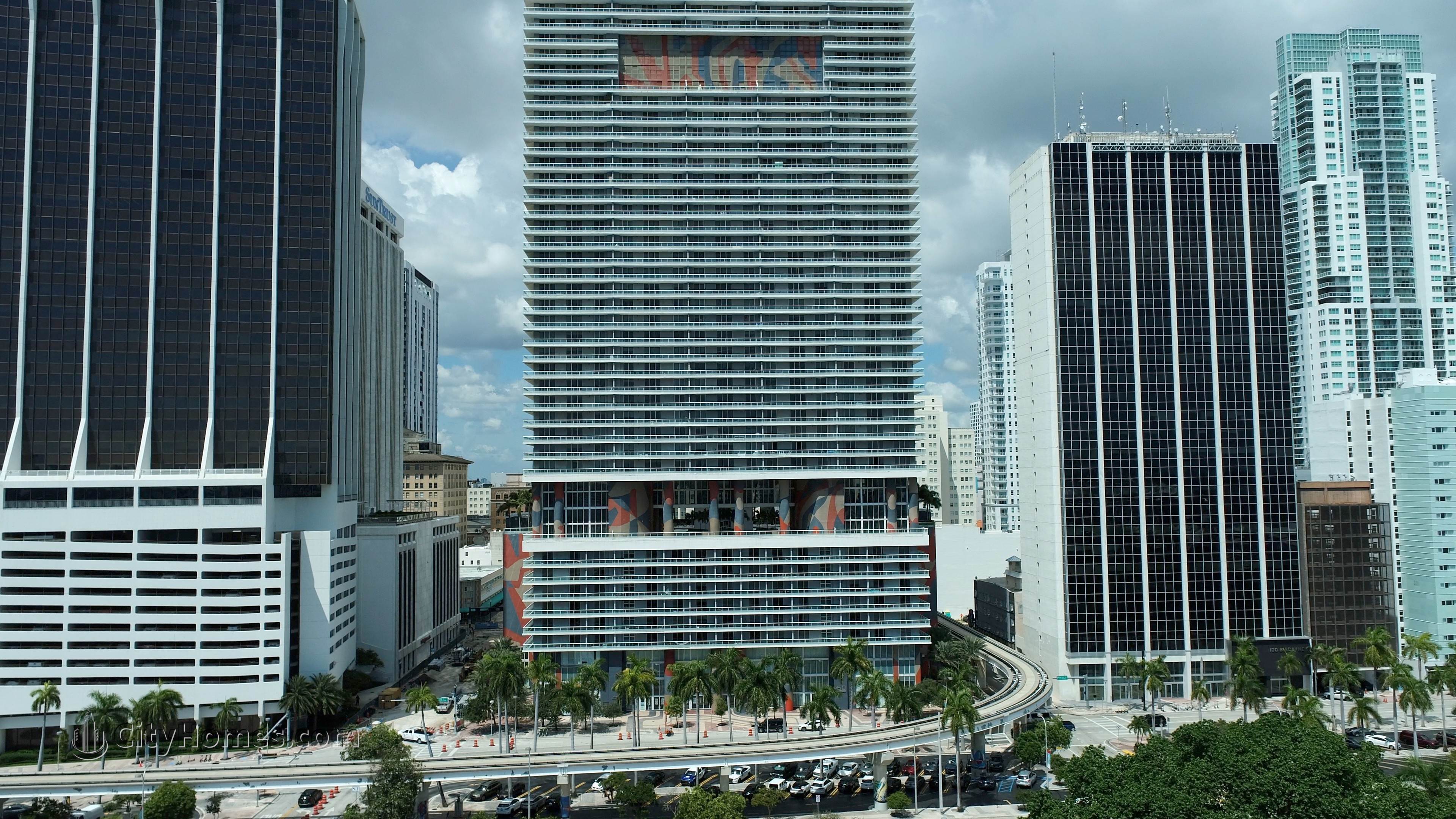 building at 50 Biscayne Boulevard, Miami, FL 33132