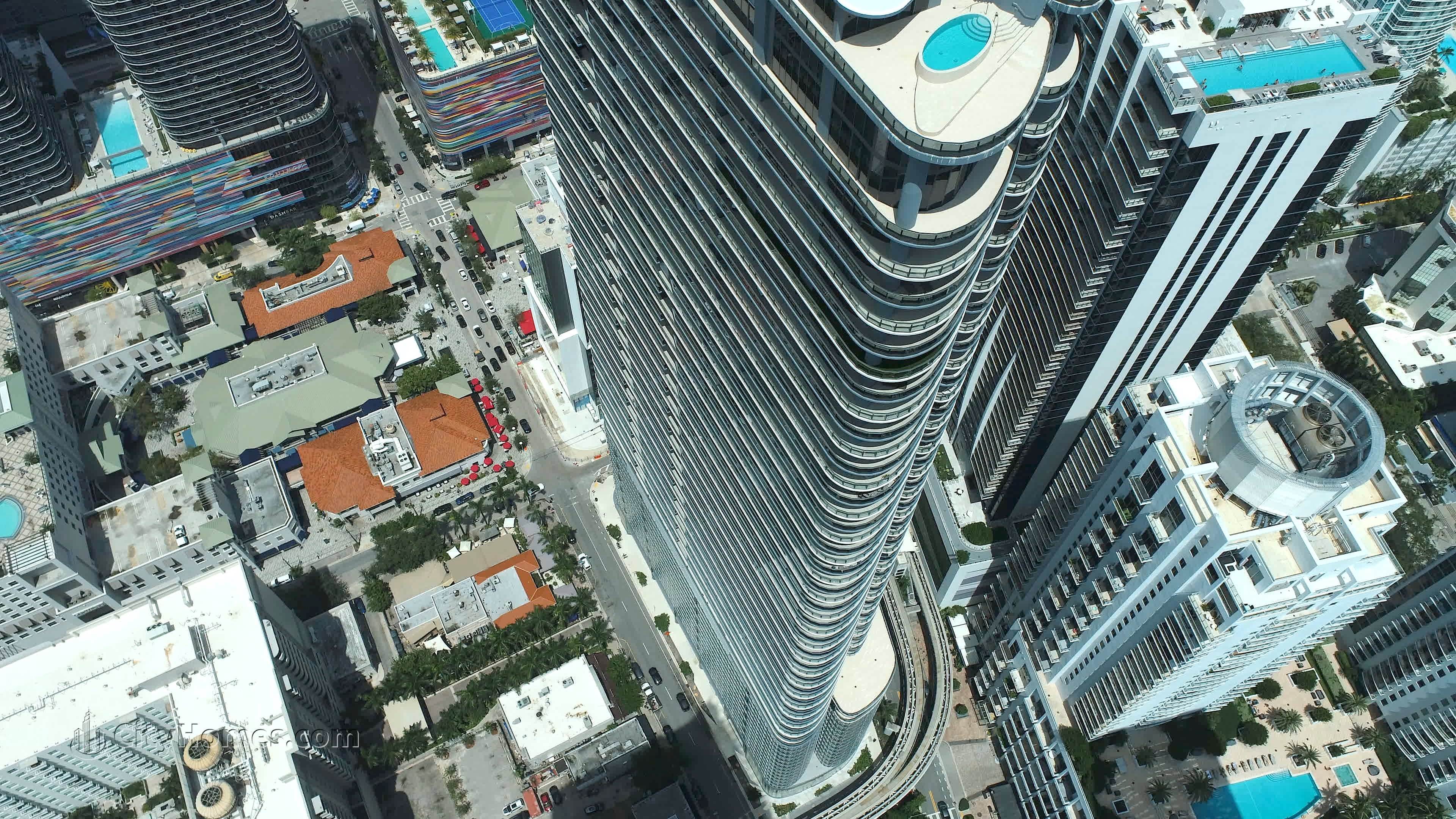 5. Brickell Flatiron byggnad vid 1000 Brickell Plaza, Brickell, Miami, FL 33130