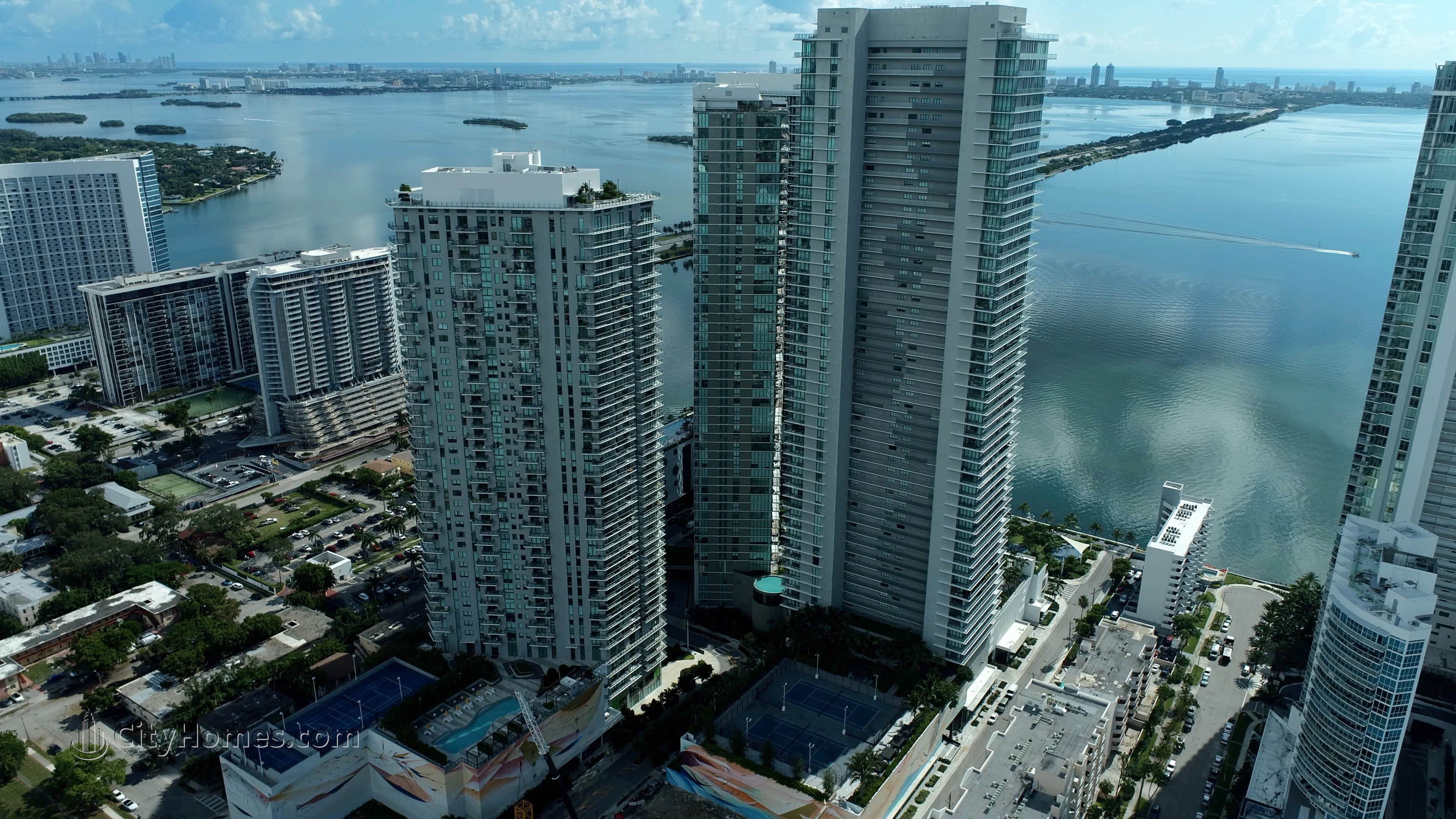 Gran Paraiso gebouw op 480 NE 31st Street, Edgewater, Miami, FL 33137