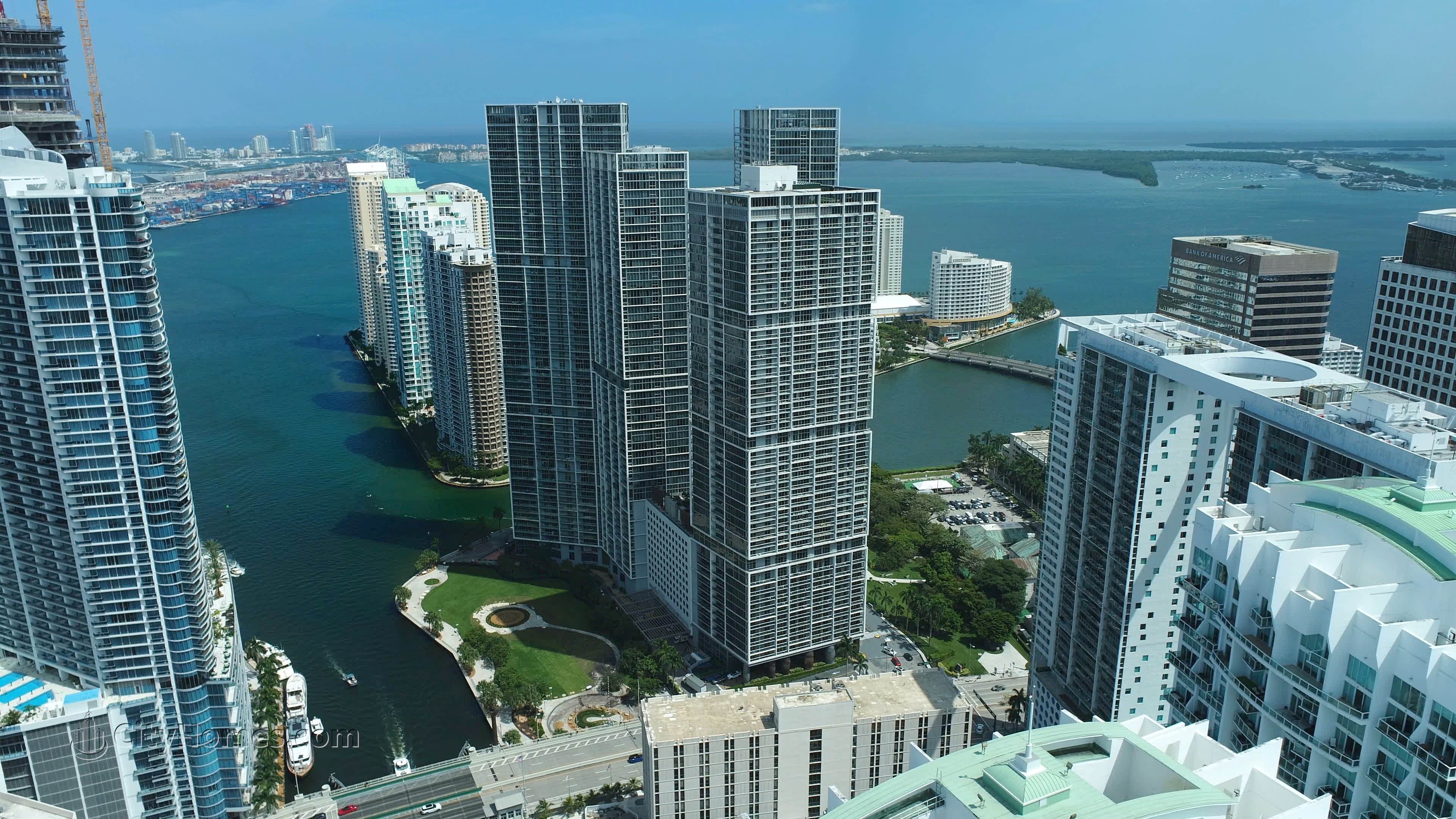 3. ICON Brickell Tower 1 gebouw op 465 And 475 Brickell Ave, Miami, FL 33131