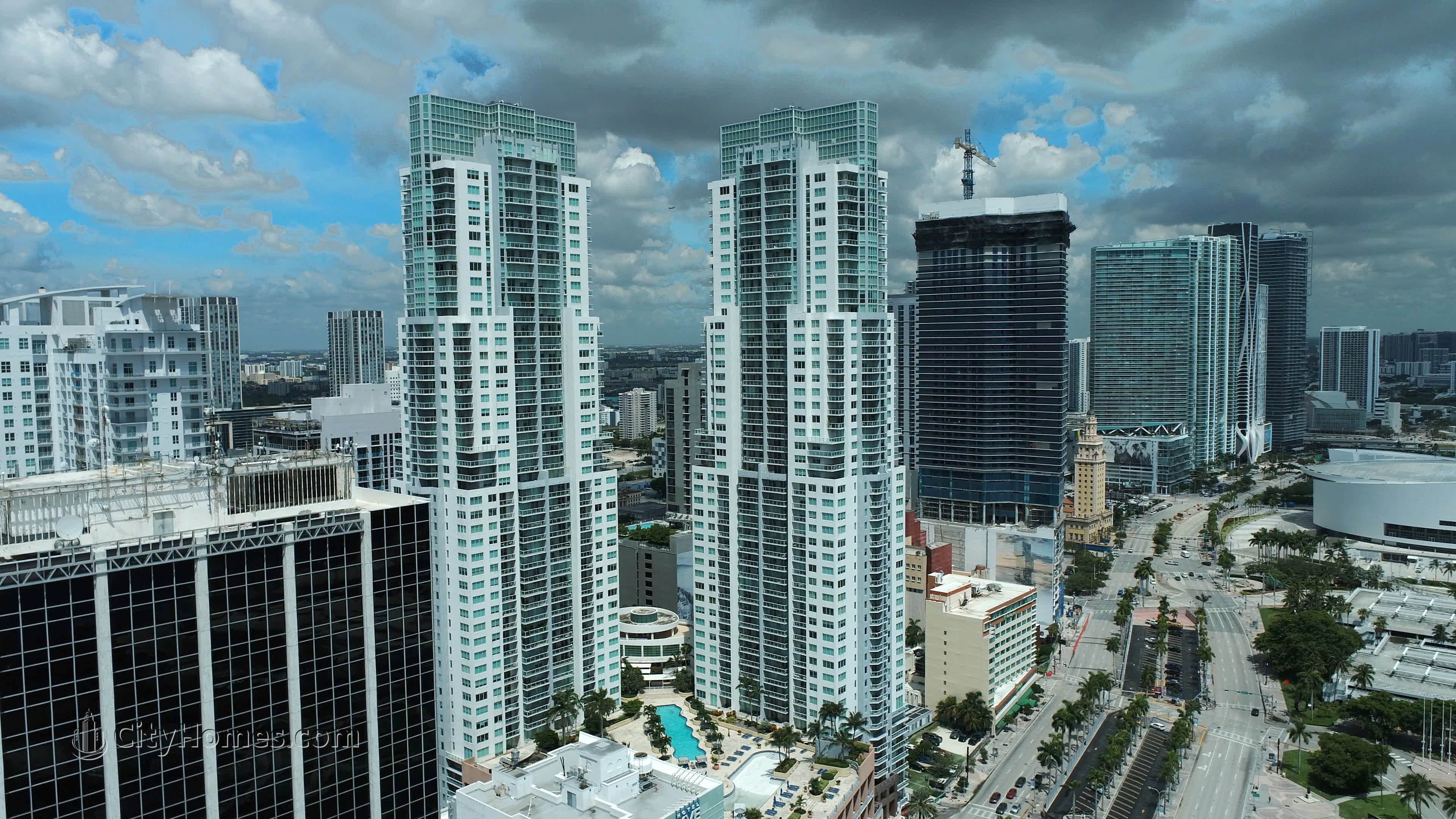 Vizcayne North建於 244 Biscayne Blvd, Downtown Miami, Miami, FL 33132